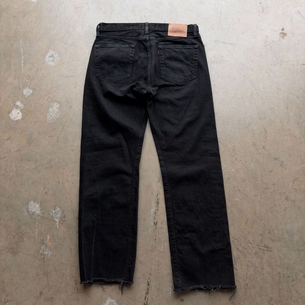 Levi's Premium 501 '93 Straight Button Fly Mens 34x34 Black Denim Frayed Jeans - Picture 7 of 11